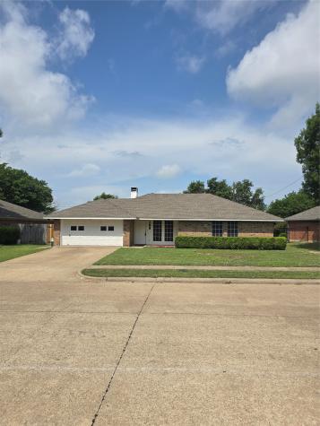 9 Marvin Gardens Midlothian TX 76065