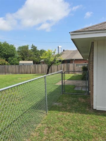 9 Marvin Gardens Midlothian TX 76065