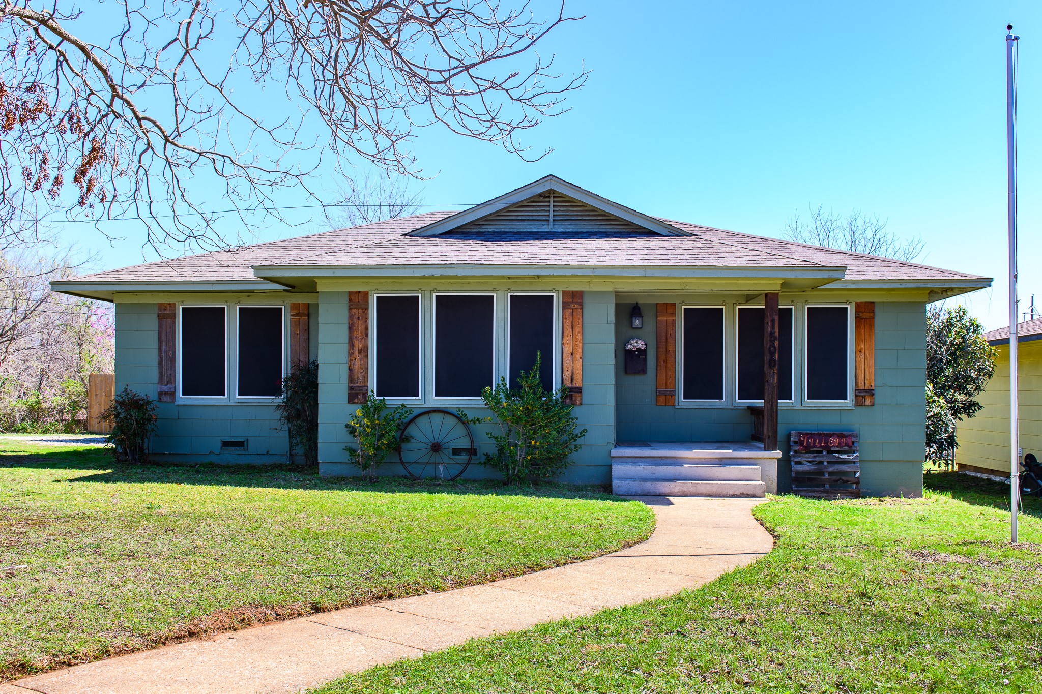 1500 S Scullin Avenue Denison TX 75020
