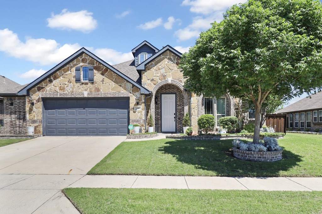 280 Armstrong Lane Lavon TX 75166