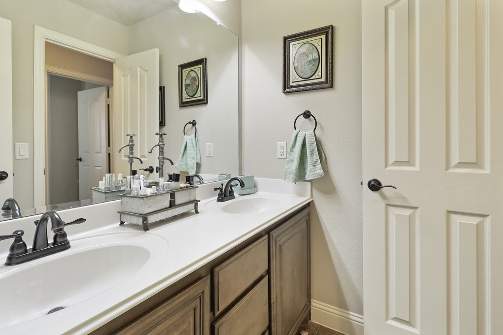 280 Armstrong Lane Lavon TX 75166