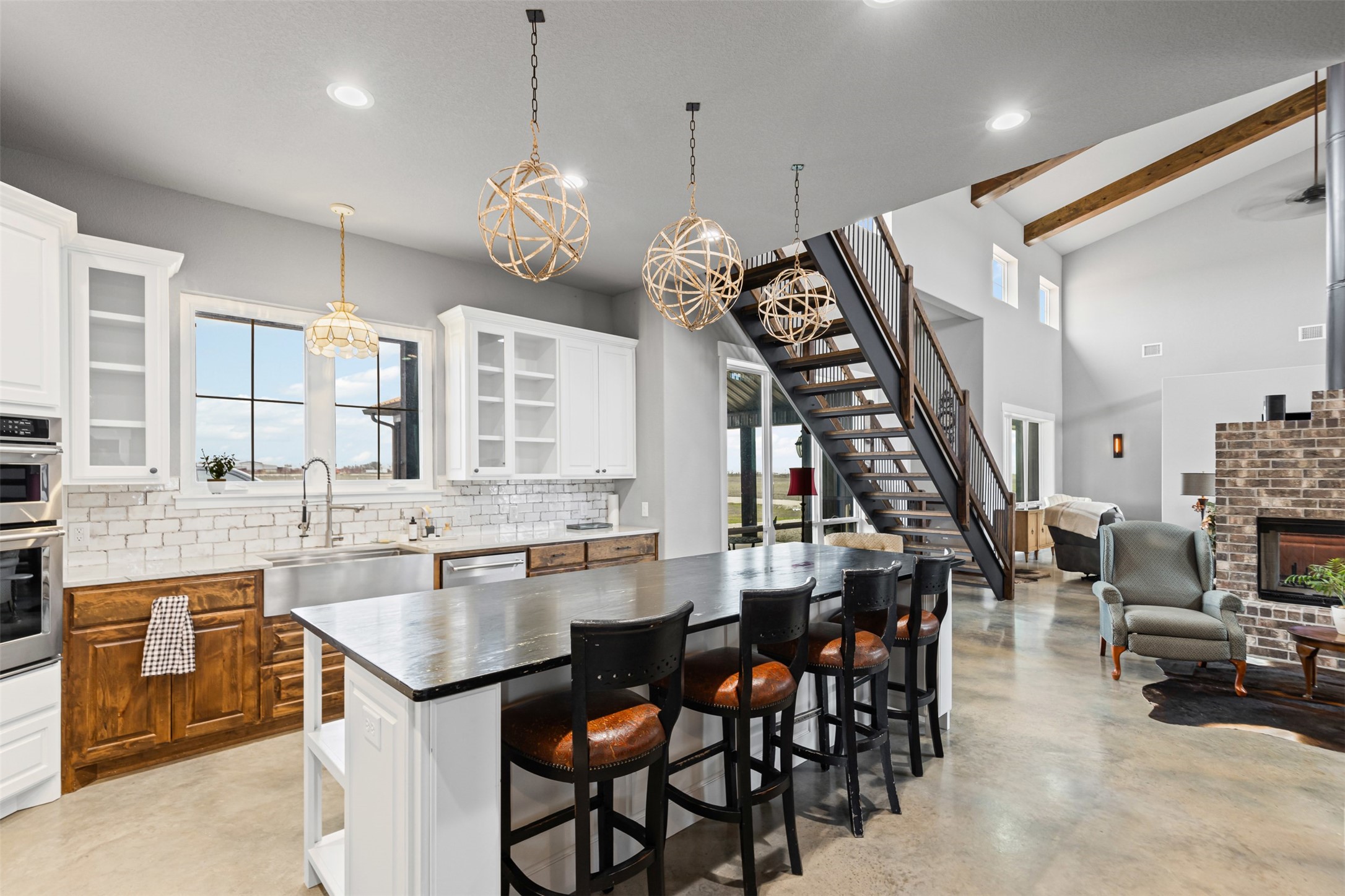 201 West Road Waxahachie TX 75165