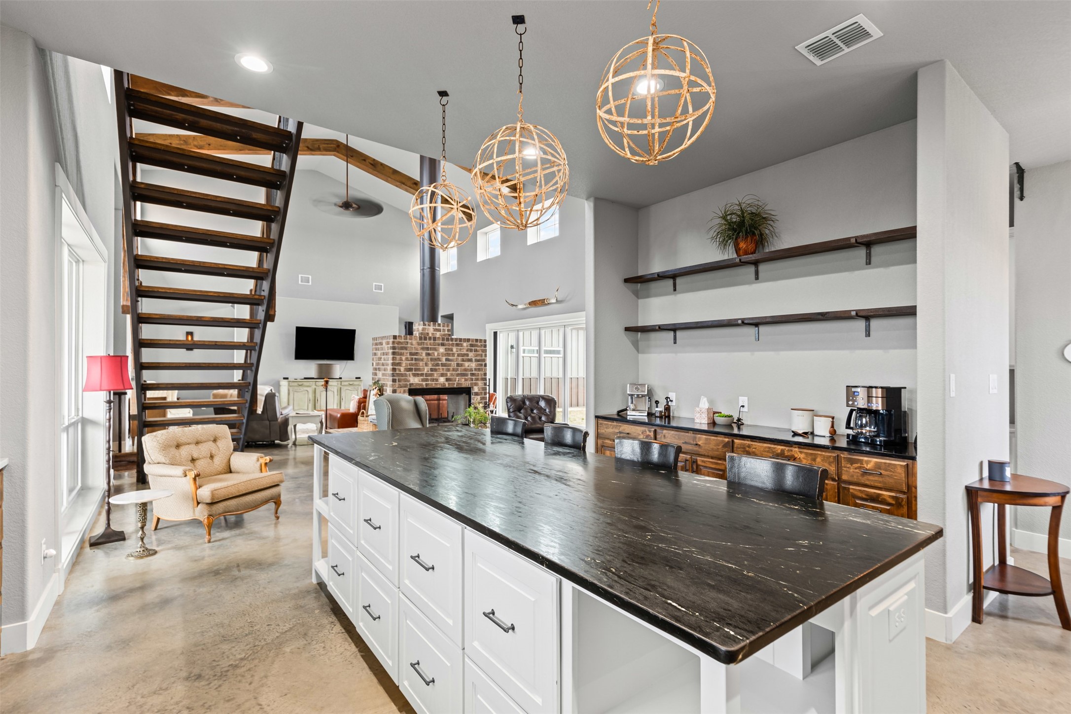 201 West Road Waxahachie TX 75165
