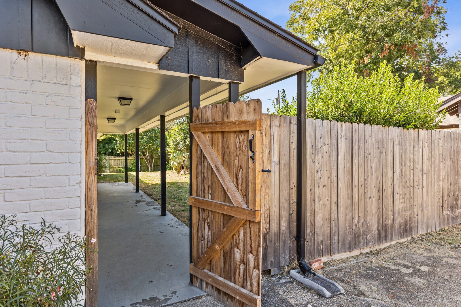 1700 Laurel Lake Drive Waco TX 76710