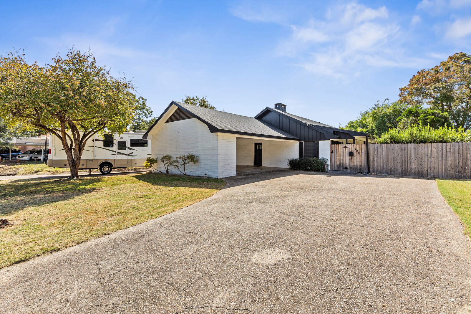1700 Laurel Lake Drive Waco TX 76710