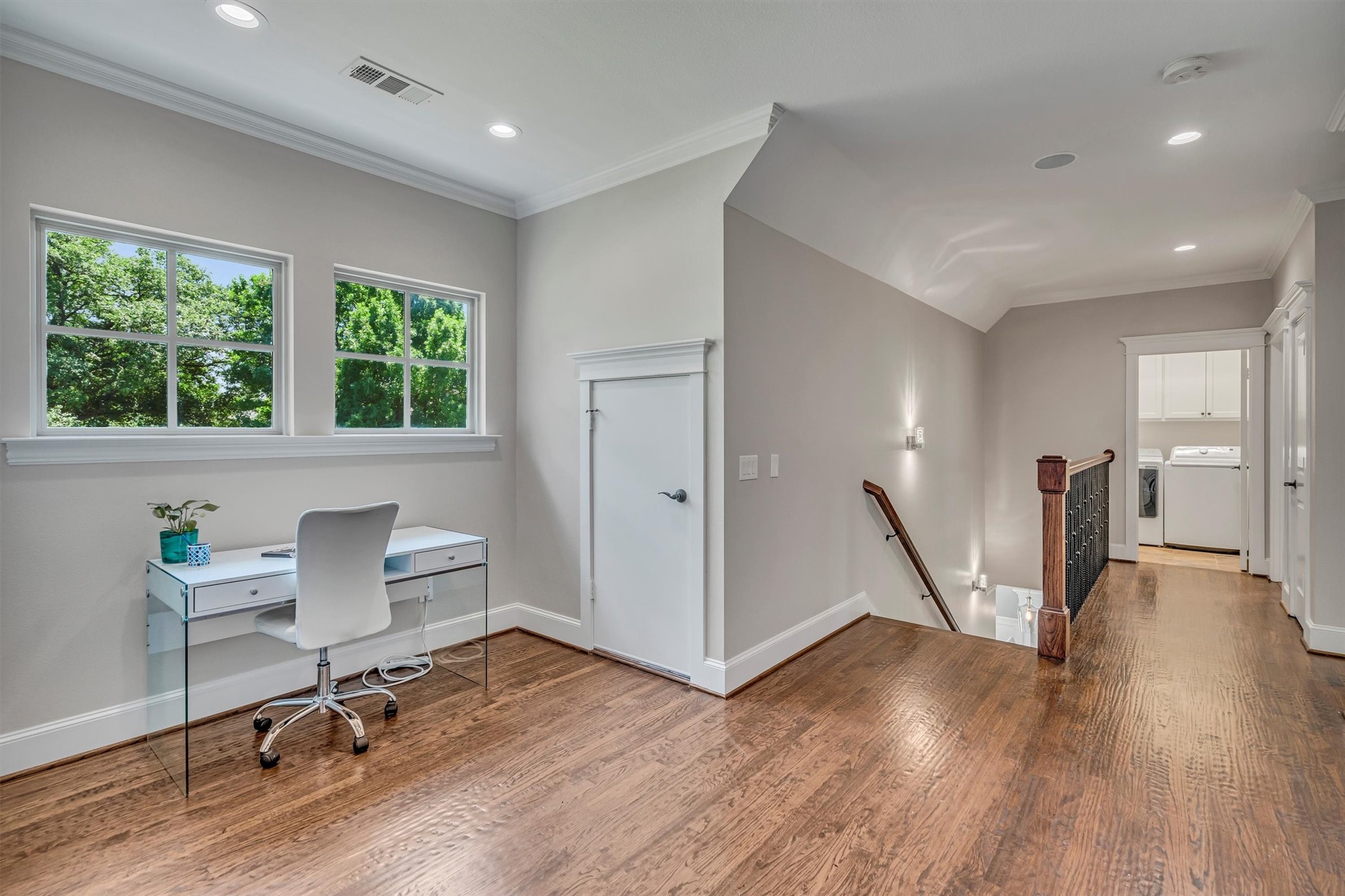 6811 Deloache Avenue Dallas TX 75225