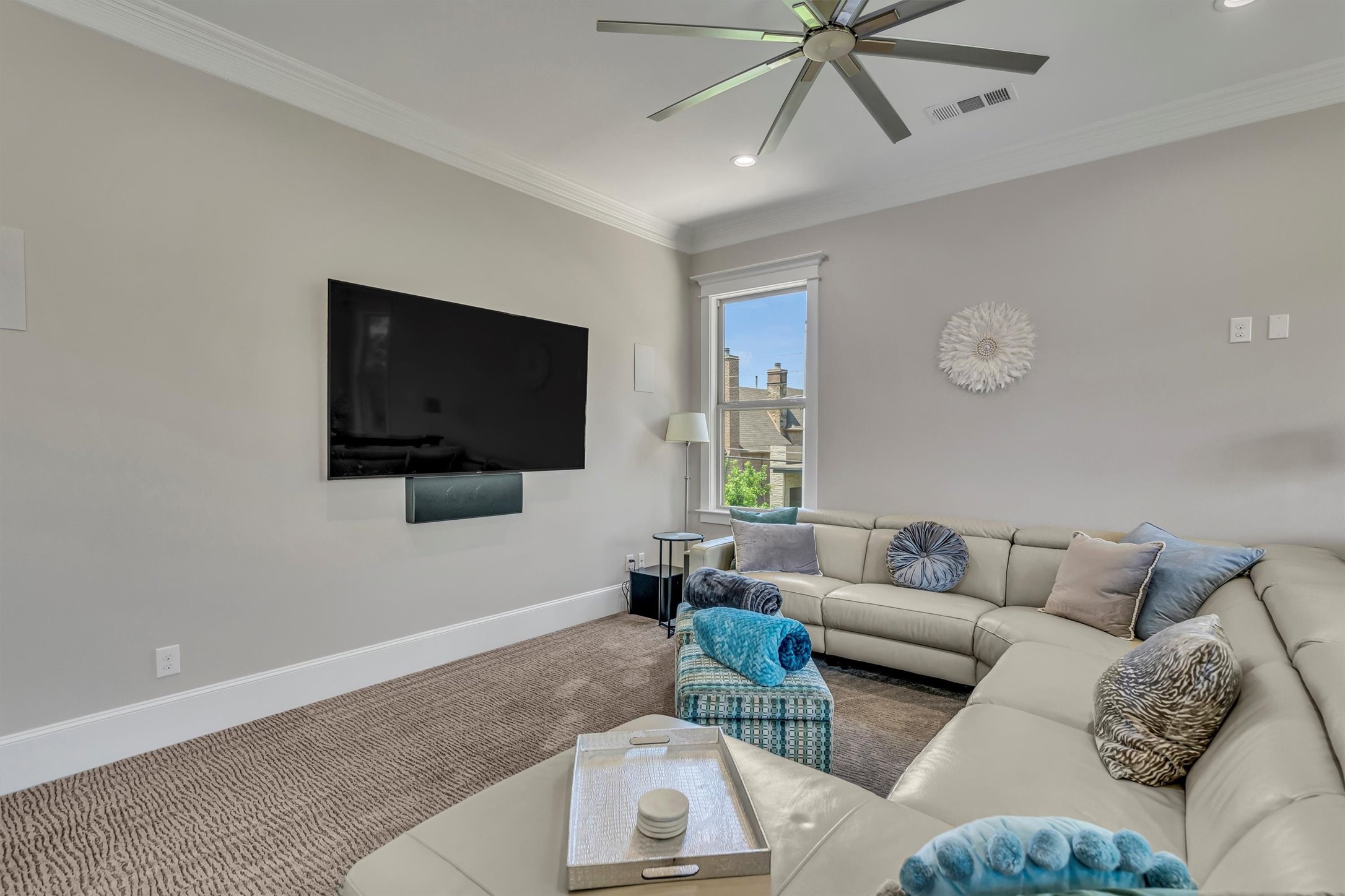 6811 Deloache Avenue Dallas TX 75225