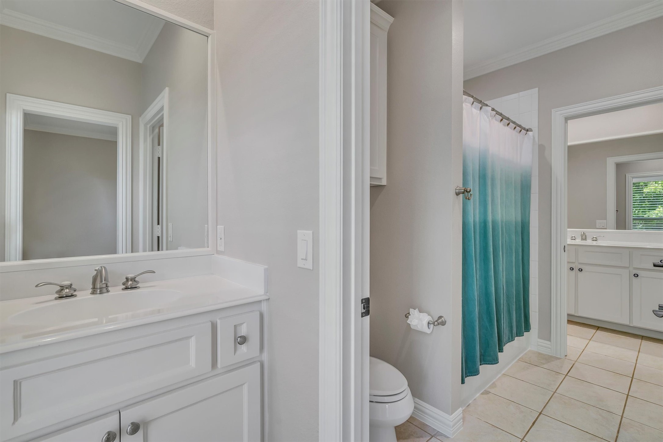 6811 Deloache Avenue Dallas TX 75225