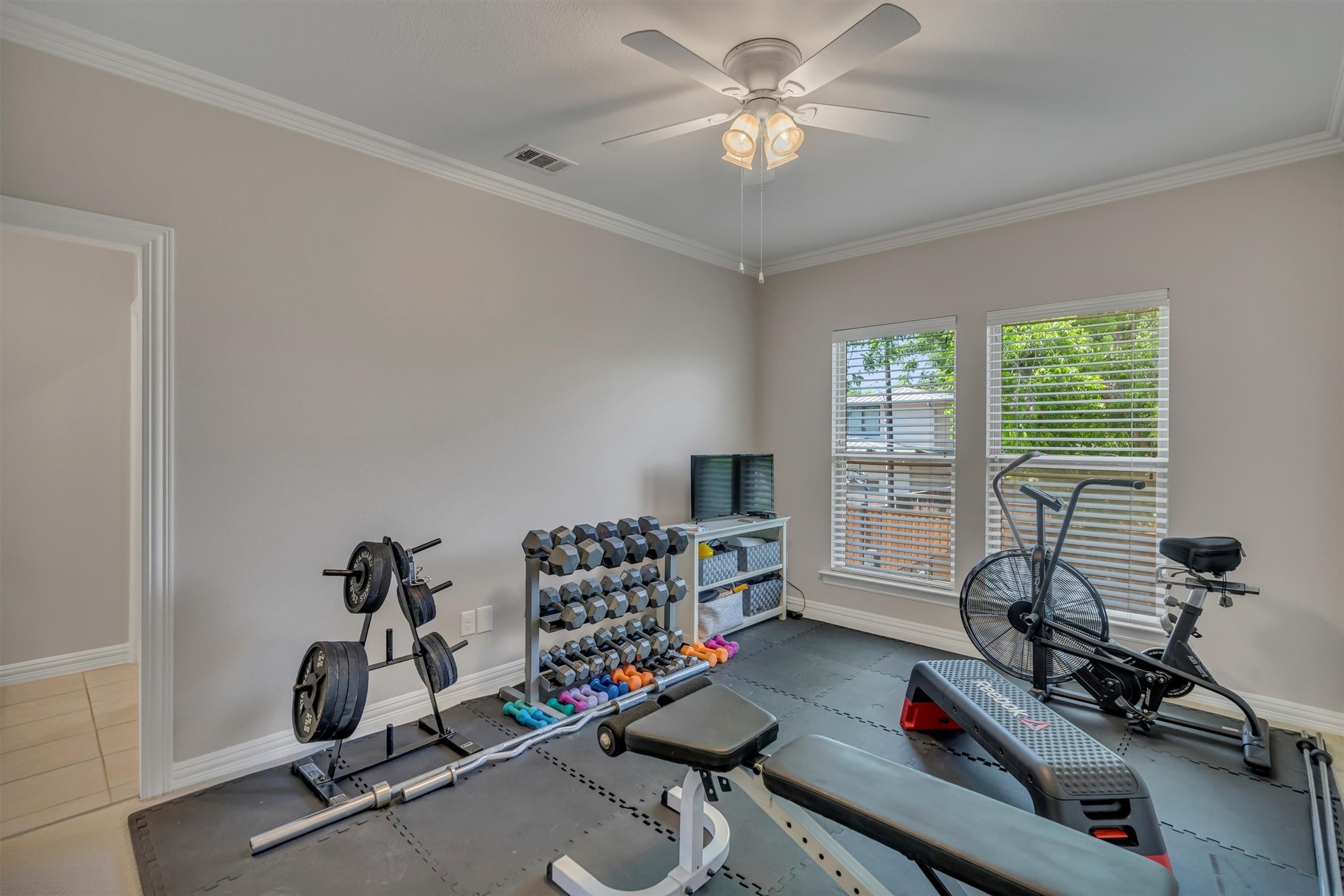 6811 Deloache Avenue Dallas TX 75225