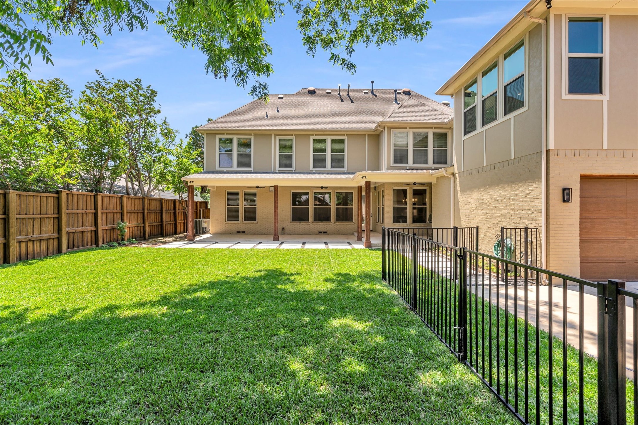 6811 Deloache Avenue Dallas TX 75225