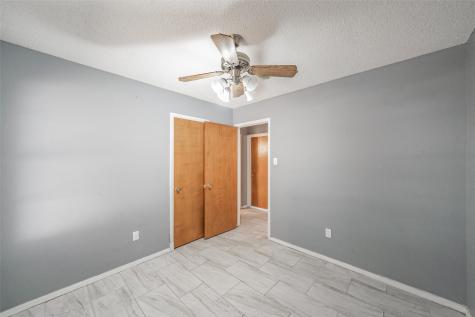 821 Prestwick Street Bedford TX 76022