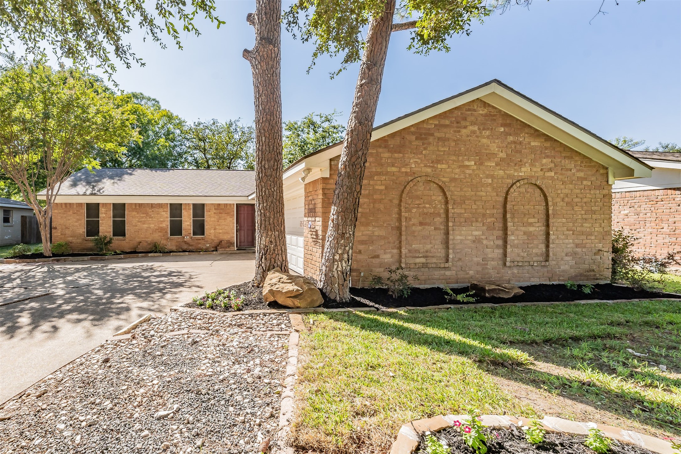 821 Prestwick Street Bedford TX 76022