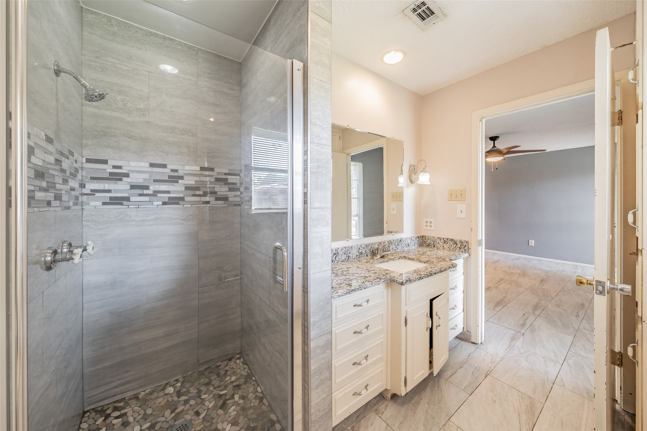 821 Prestwick Street Bedford TX 76022