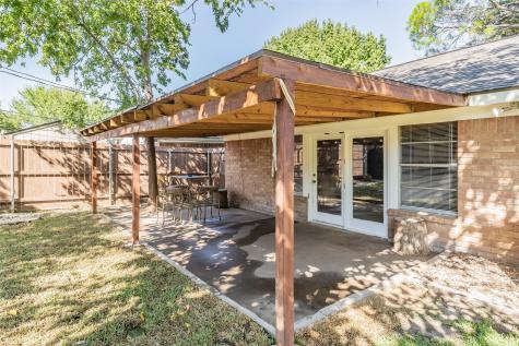 821 Prestwick Street Bedford TX 76022
