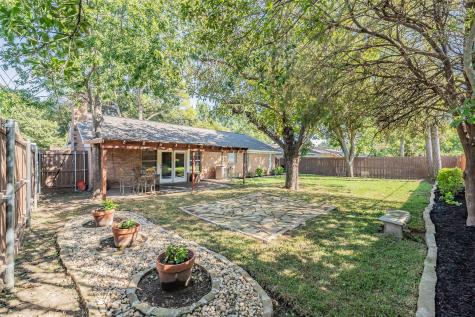 821 Prestwick Street Bedford TX 76022