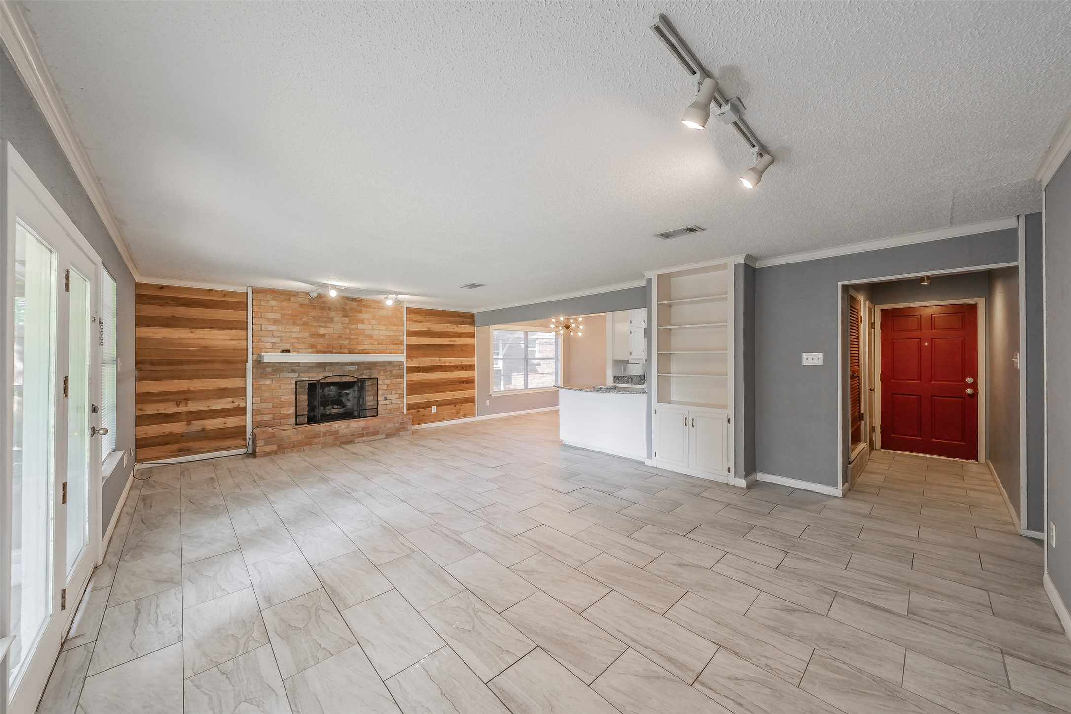 821 Prestwick Street Bedford TX 76022