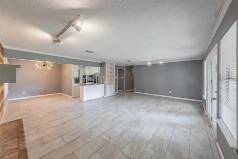 821 Prestwick Street Bedford TX 76022