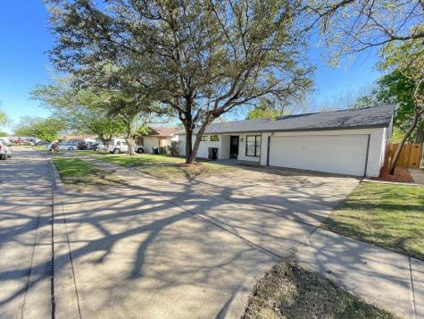 2412 Gilbert Circle Arlington TX 76010