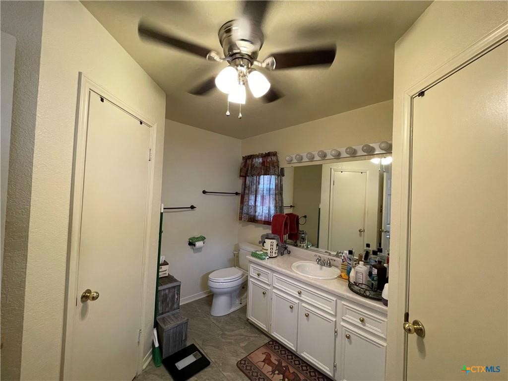 1286 County Road 3300 Kempner TX 76539