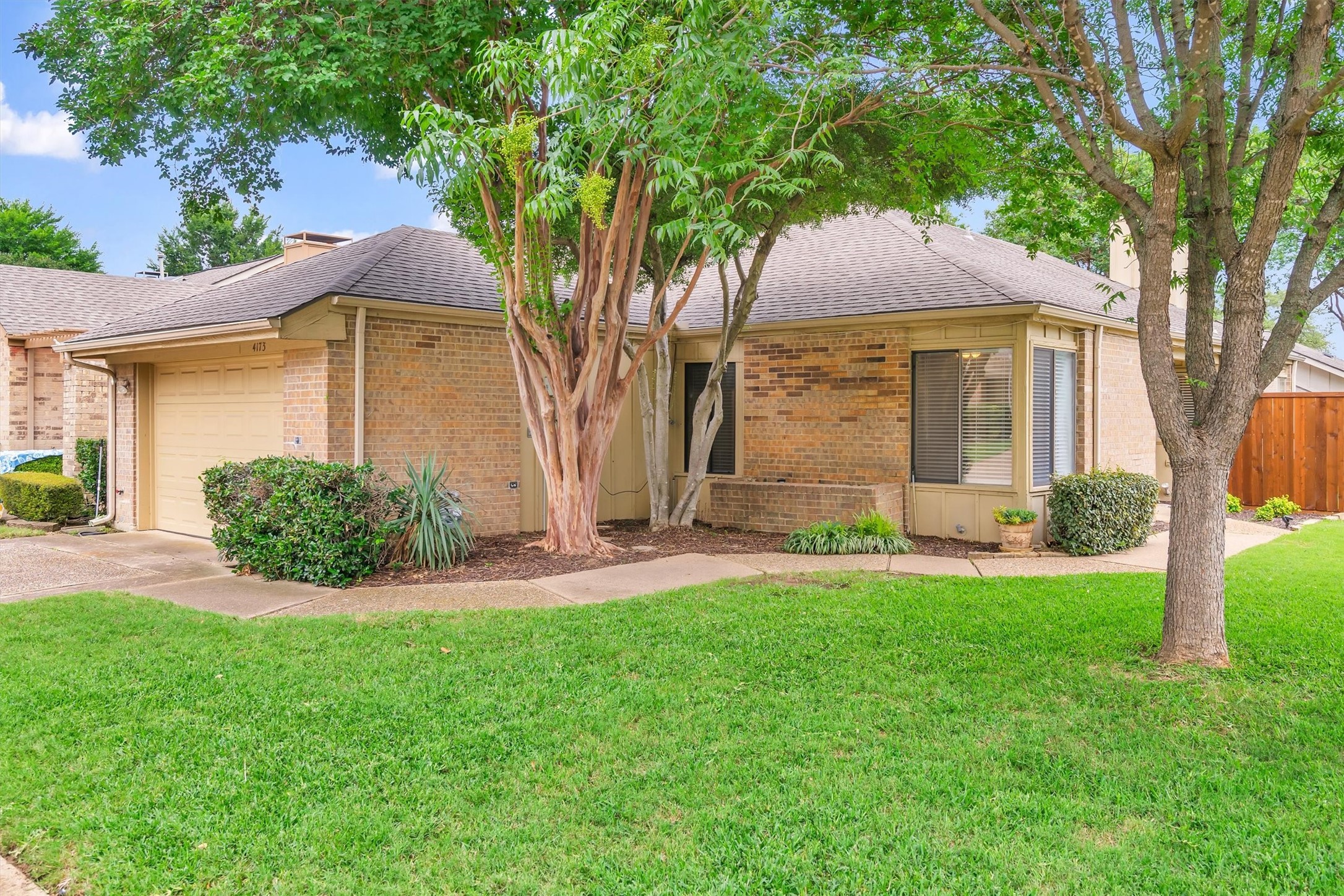 4173 Rosser Square Dallas TX 75244