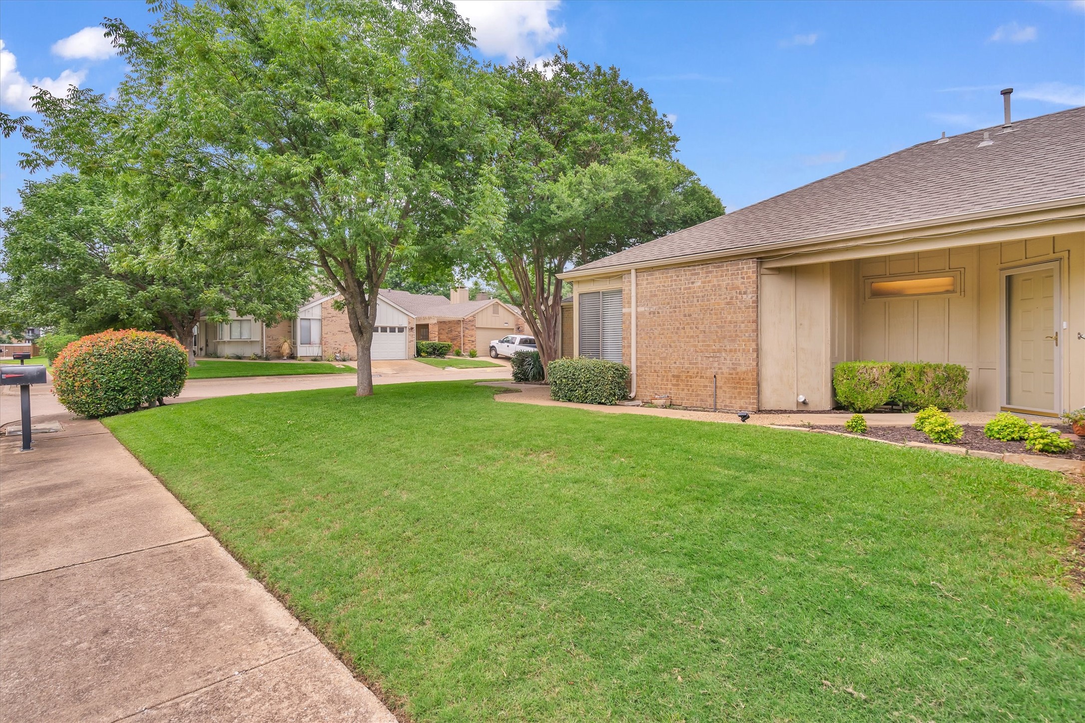 4173 Rosser Square Dallas TX 75244