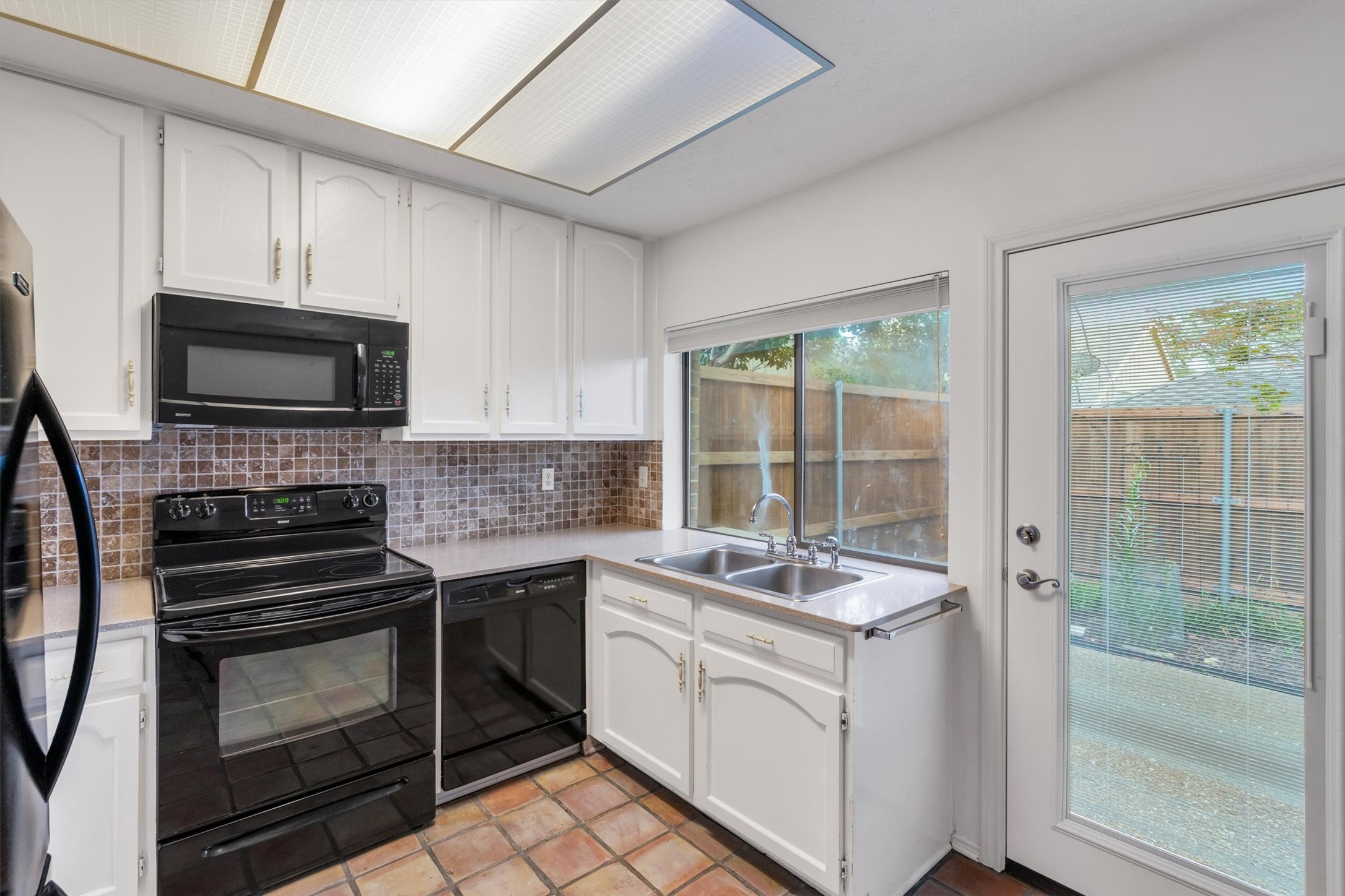 4173 Rosser Square Dallas TX 75244