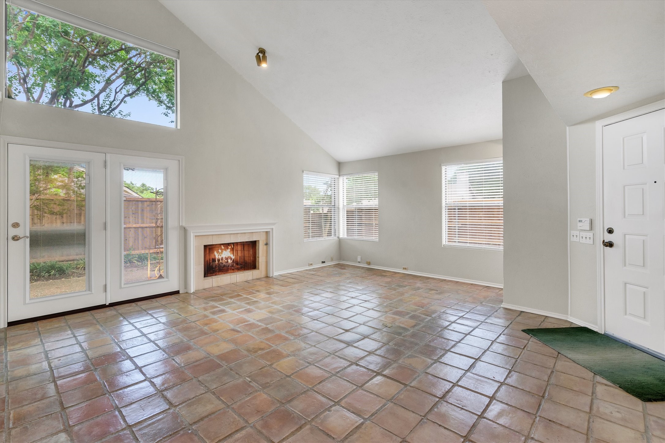 4173 Rosser Square Dallas TX 75244