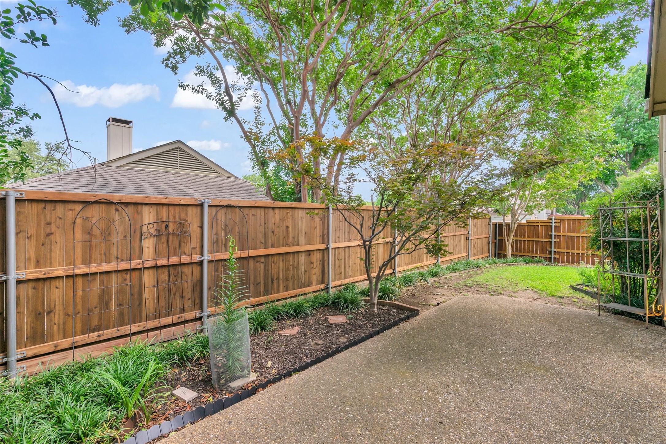 4173 Rosser Square Dallas TX 75244