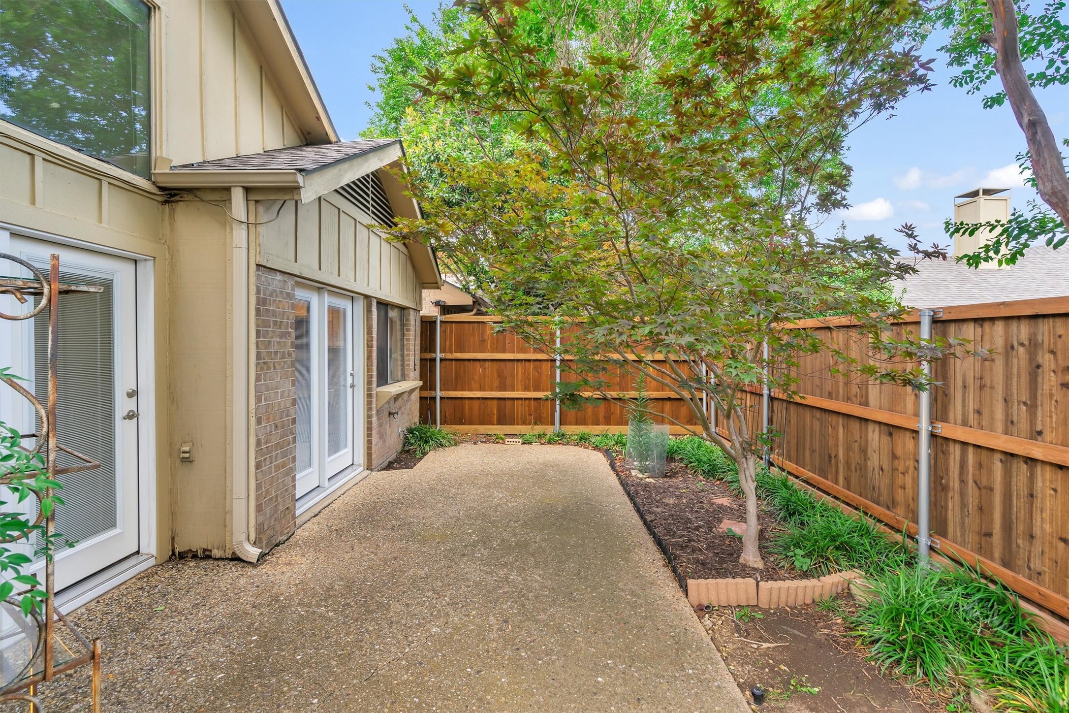 4173 Rosser Square Dallas TX 75244