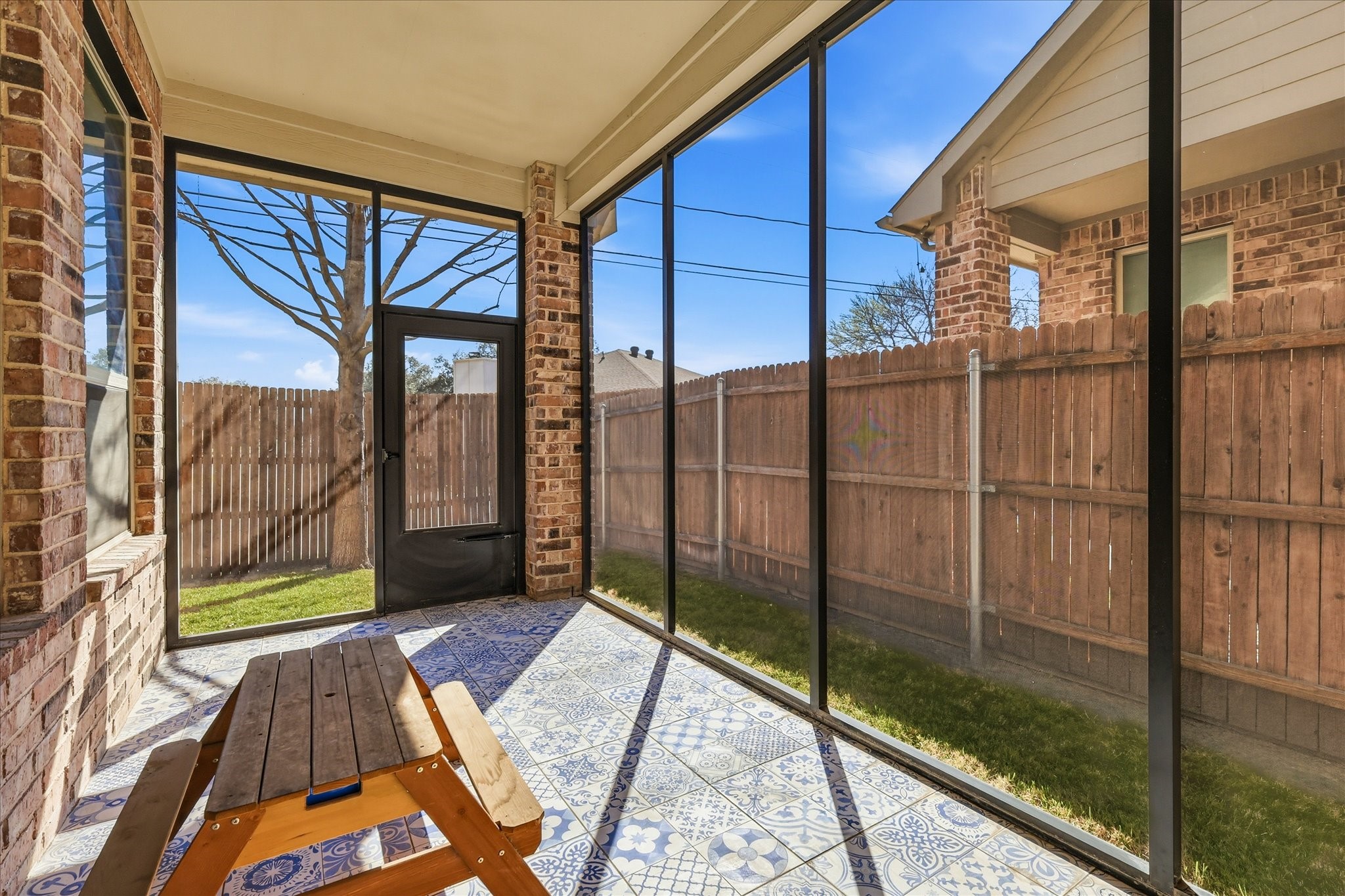 6816 Westbury Drive North Richland Hills TX 76180
