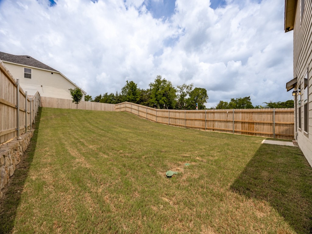 936 S Holly Avenue Sherman TX 75092
