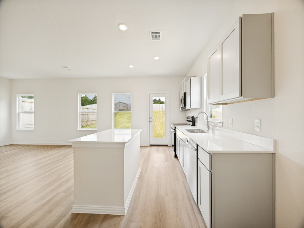 936 S Holly Avenue Sherman TX 75092