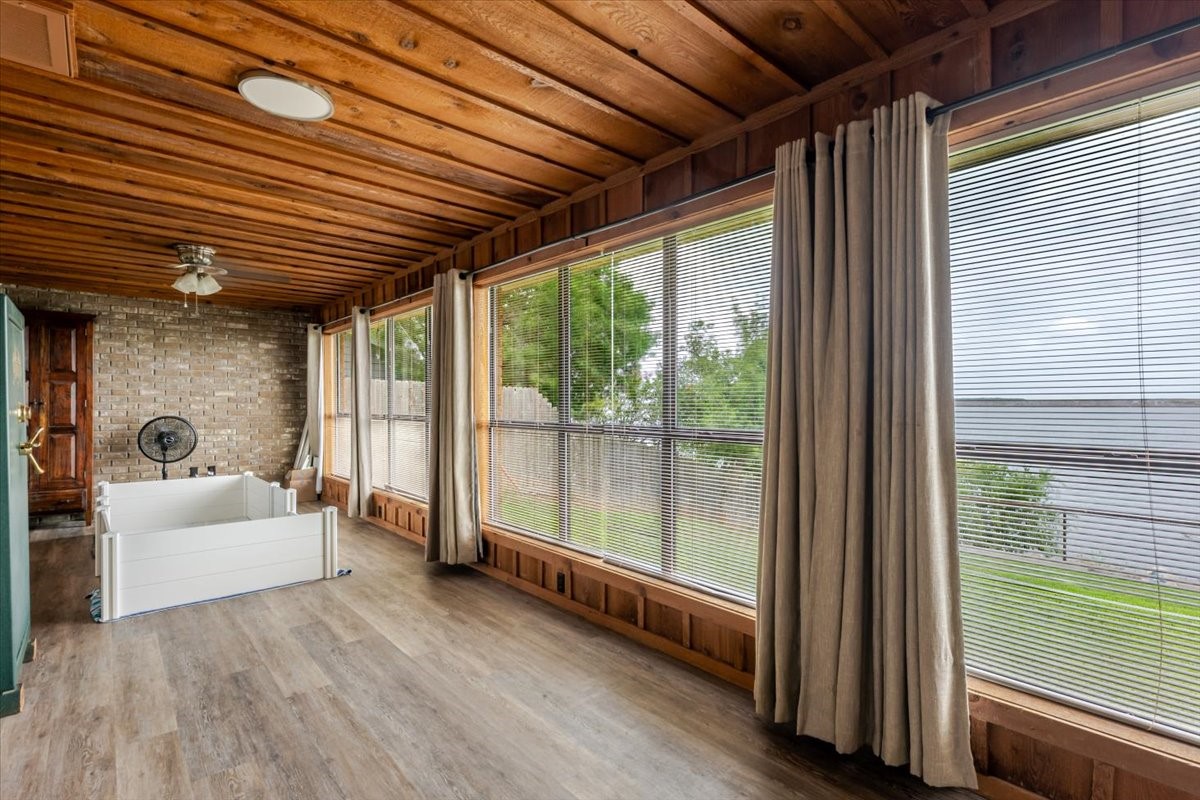 199 Willingham Loop Seymour TX 76380