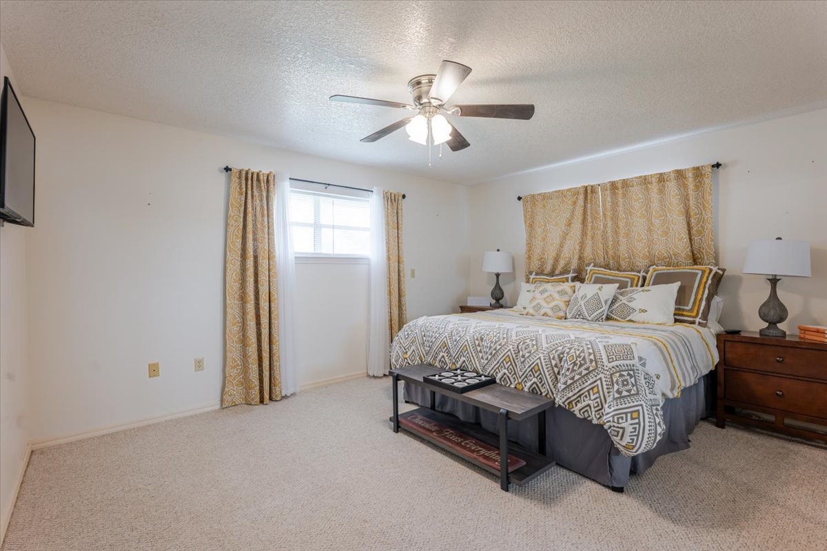 199 Willingham Loop Seymour TX 76380