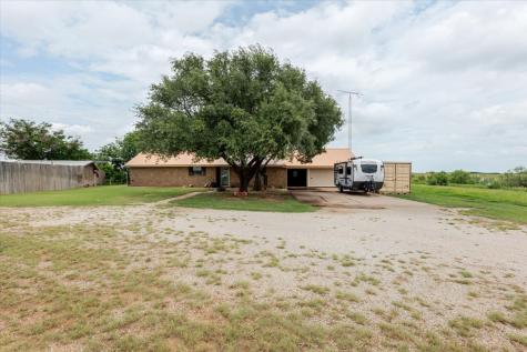 199 Willingham Loop Seymour TX 76380