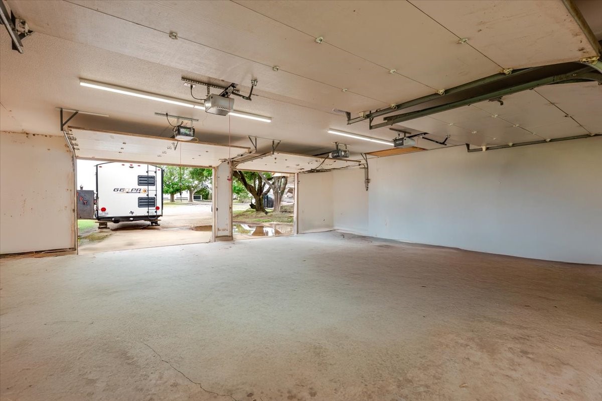 199 Willingham Loop Seymour TX 76380