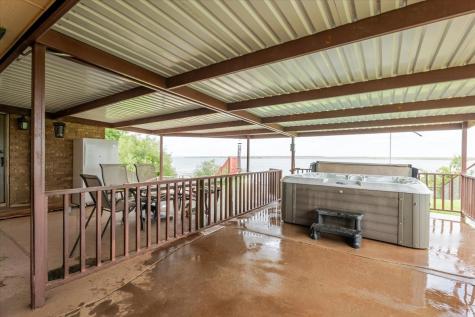 199 Willingham Loop Seymour TX 76380
