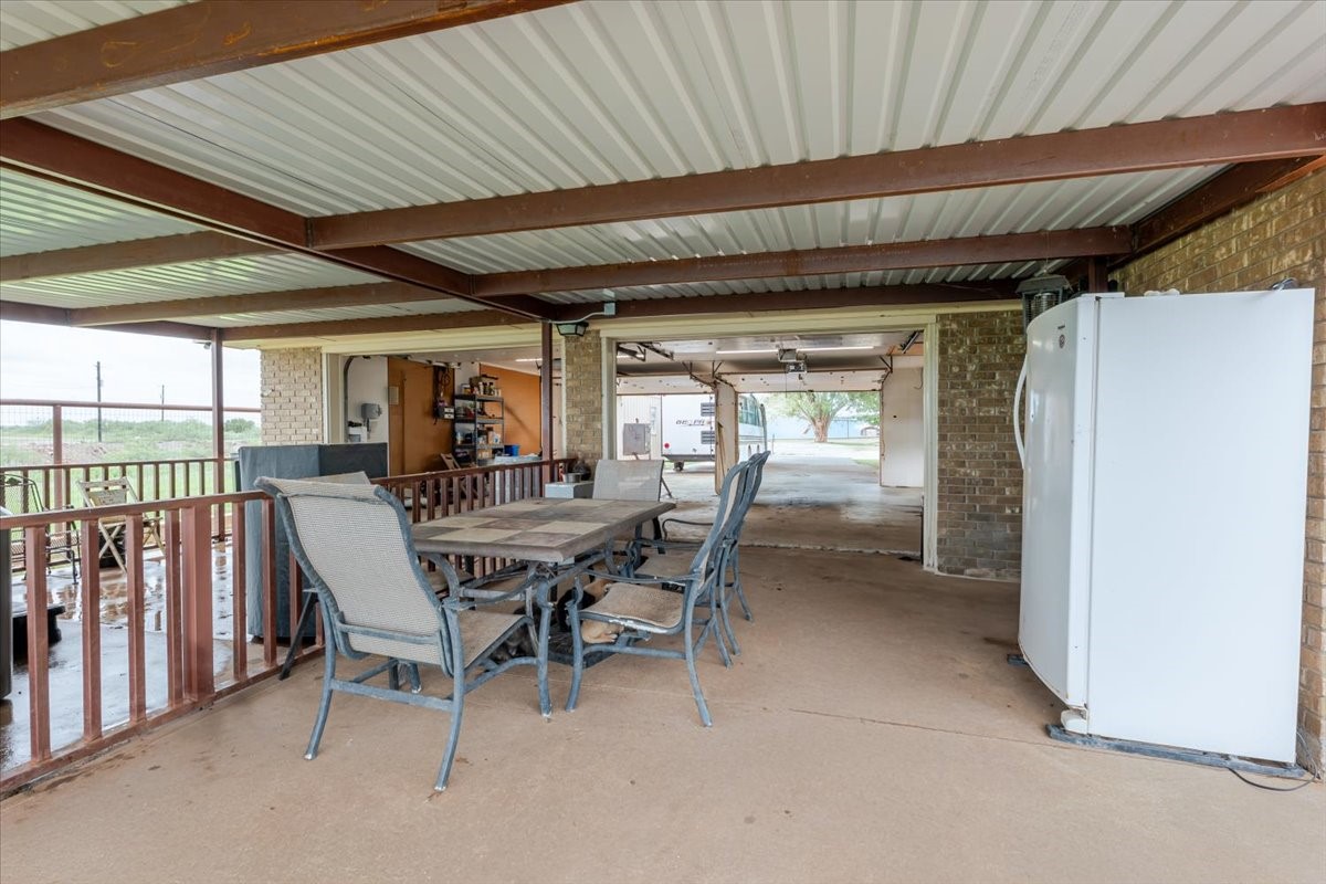 199 Willingham Loop Seymour TX 76380