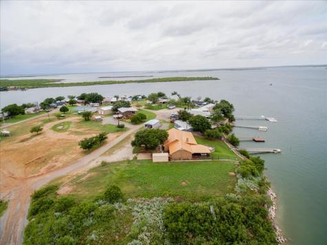 199 Willingham Loop Seymour TX 76380