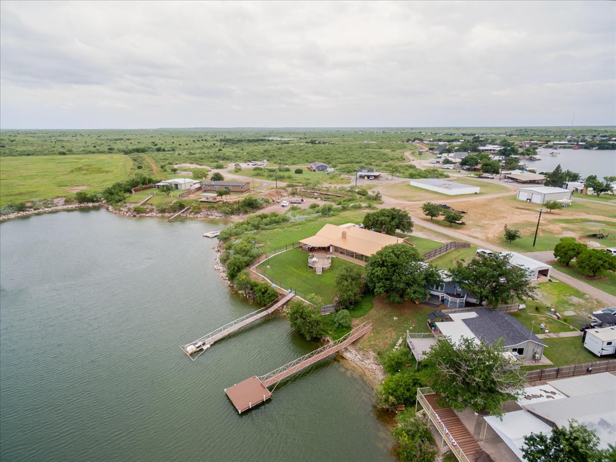 199 Willingham Loop Seymour TX 76380