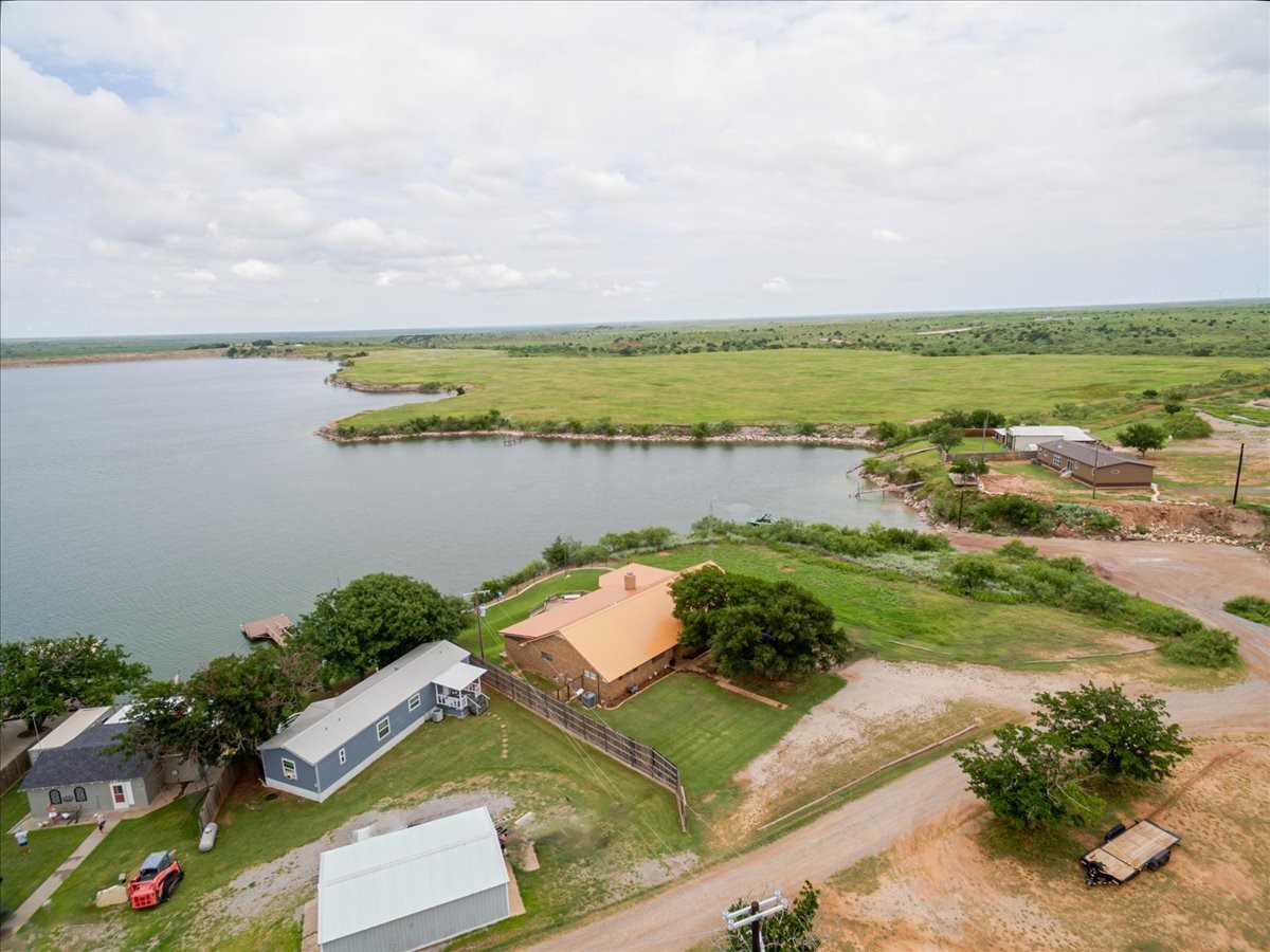 199 Willingham Loop Seymour TX 76380