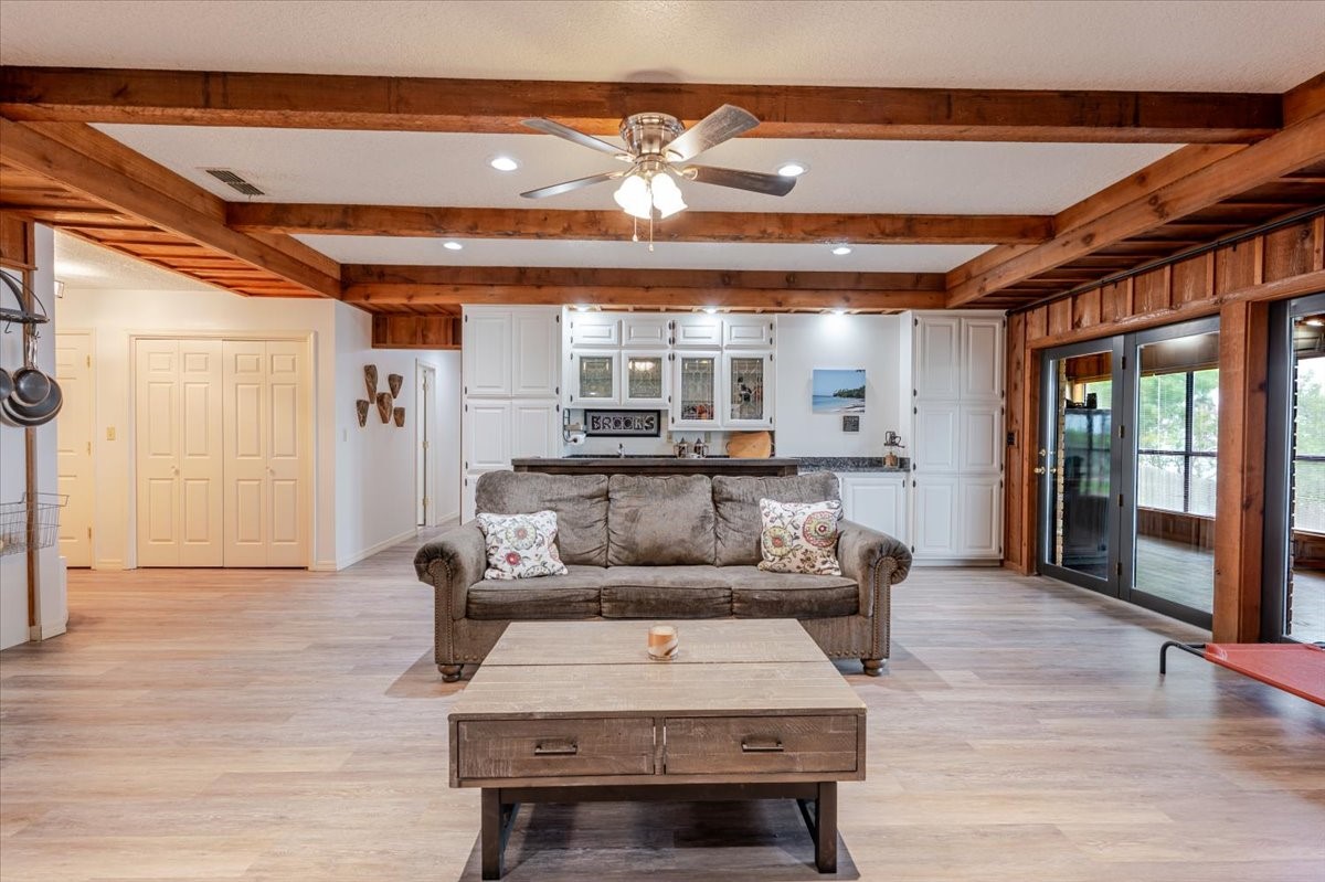 199 Willingham Loop Seymour TX 76380