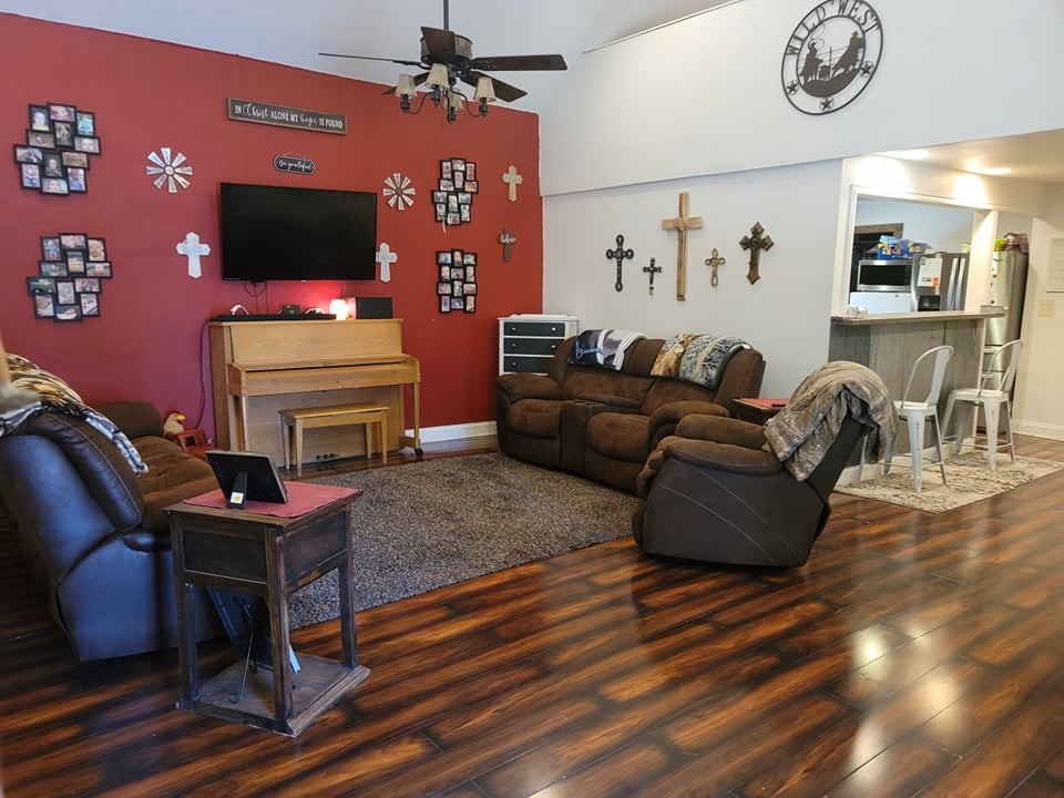 213 Timberline Drive Whitney TX 76692