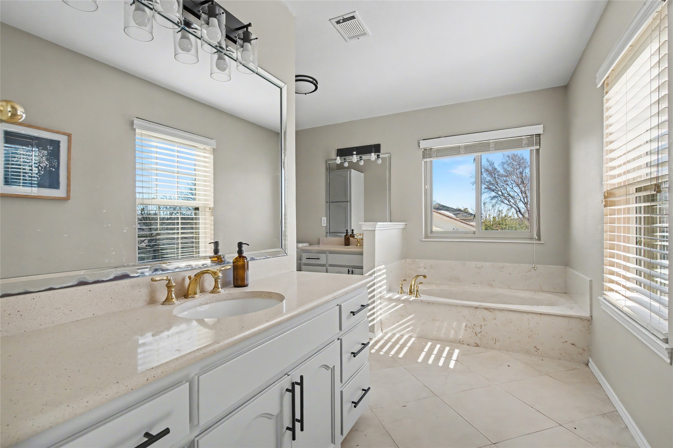 30 Crestwood Drive Trophy Club TX 76262