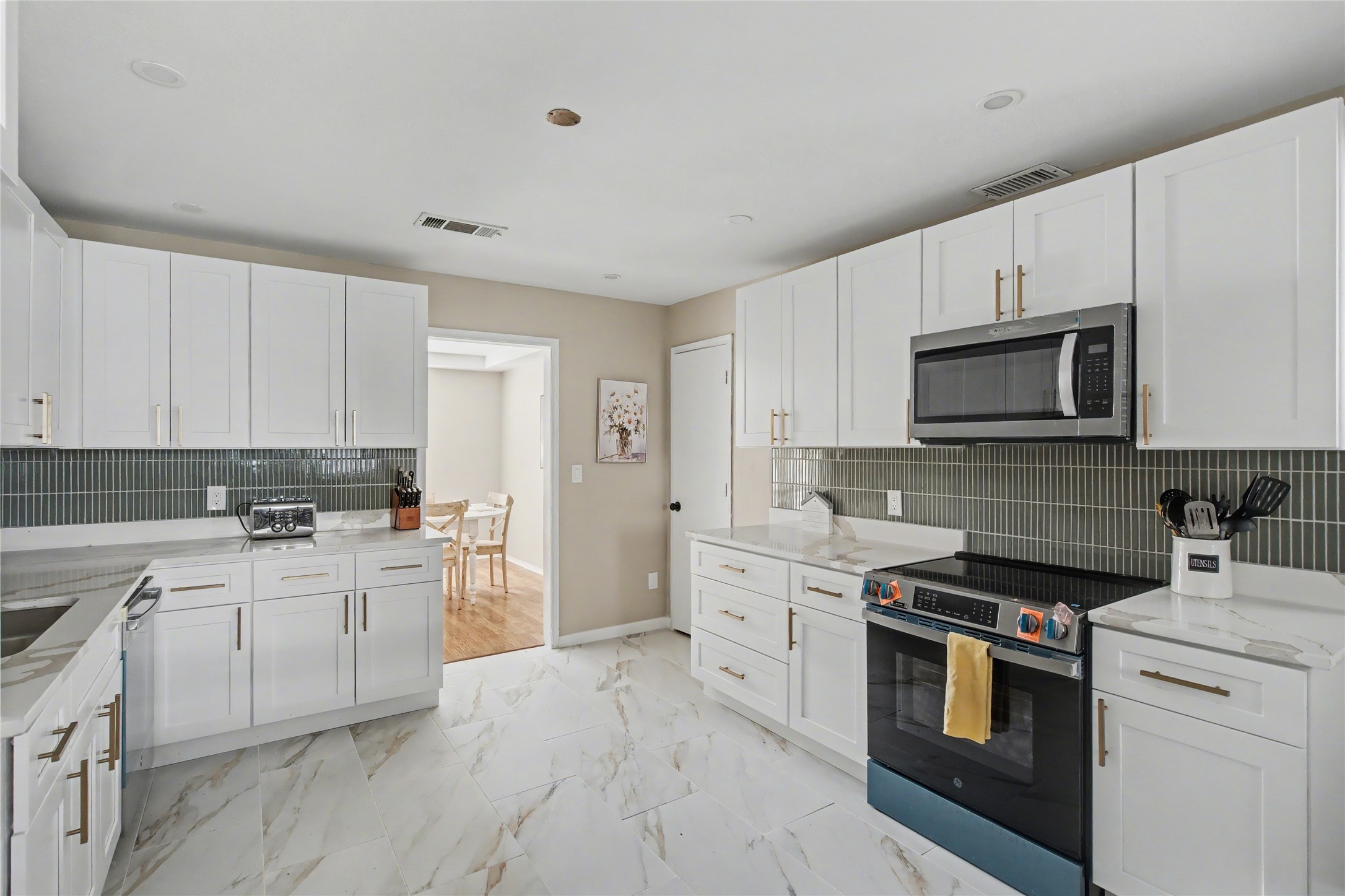 30 Crestwood Drive Trophy Club TX 76262