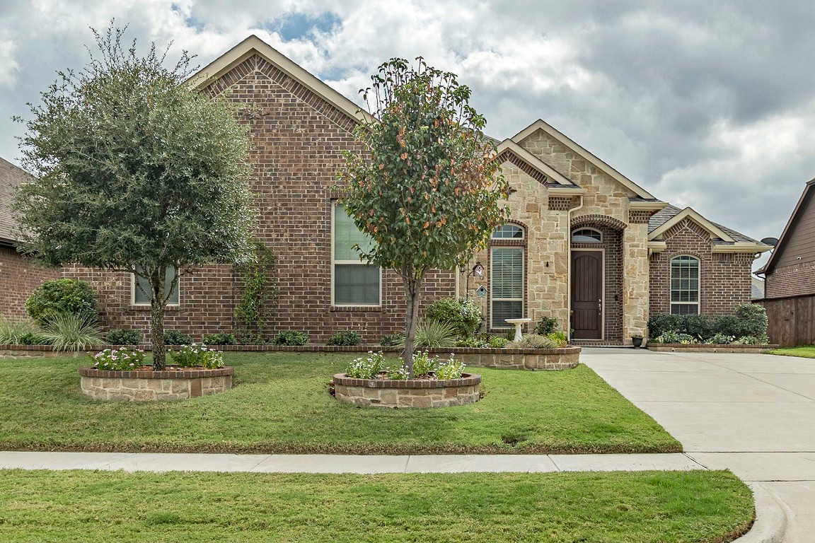 2947 Mere Lane Grand Prairie TX 75054