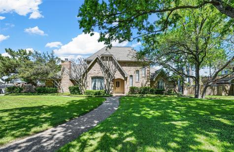 412 Mayfair Court Hurst TX 76054
