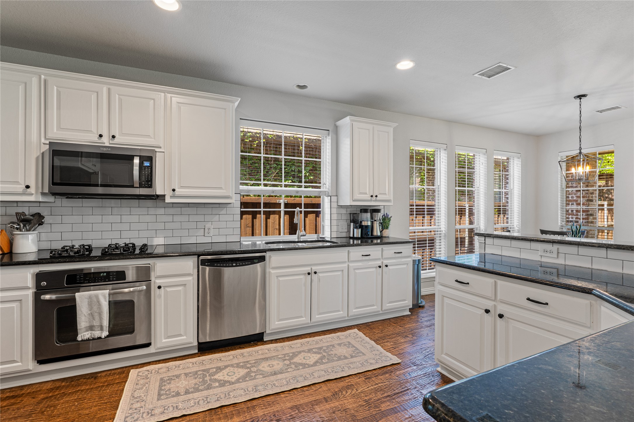 8008 Rocky Mountain Lane Mckinney TX 75070