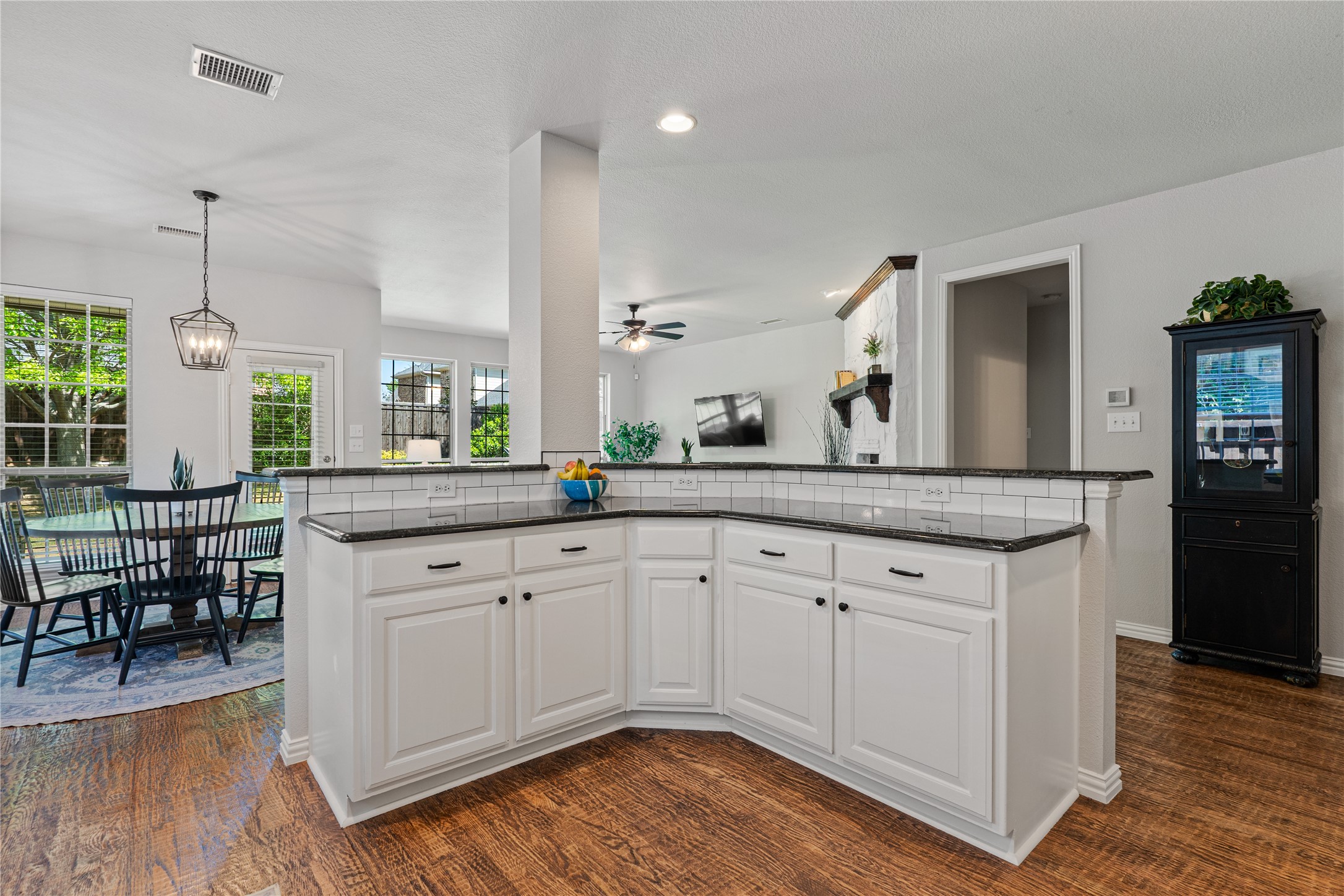 8008 Rocky Mountain Lane Mckinney TX 75070