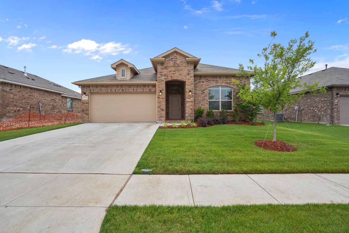 1112 Larkspur Lane Cleburne TX 76033